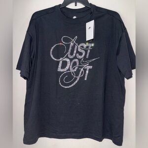 Nike Women’s Rhinestone Sparkle Oversized Tshirt Medium Black Silver NWT